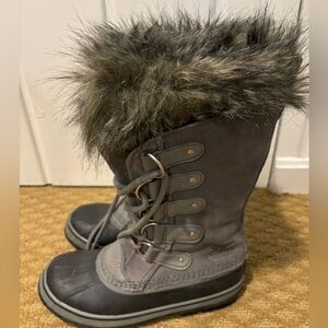 Sorel Joan of Arctic snow boots Quarry/Black Size 8.5
